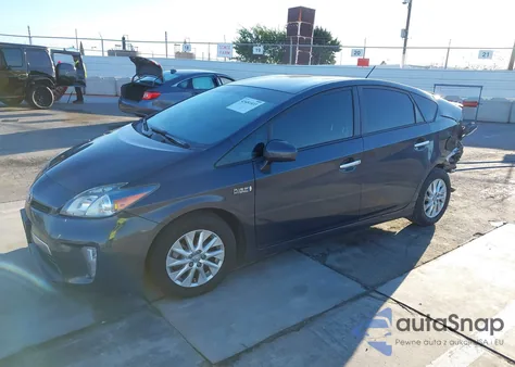 2015 Toyota Prius Plug-In из США, поврежденный, VIN JTDKN3DP8F3074504